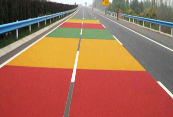 Coloured-permeable-flooring